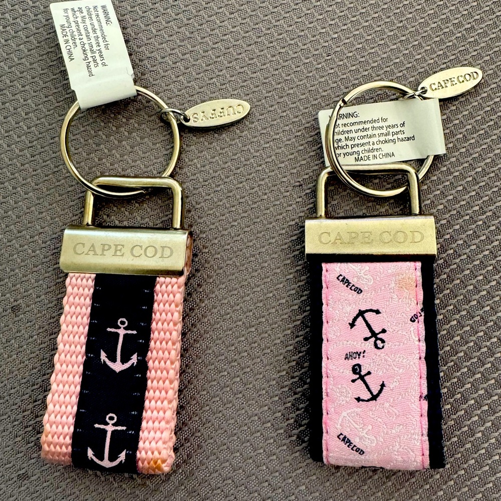 Cuffys Cape Cod keychains